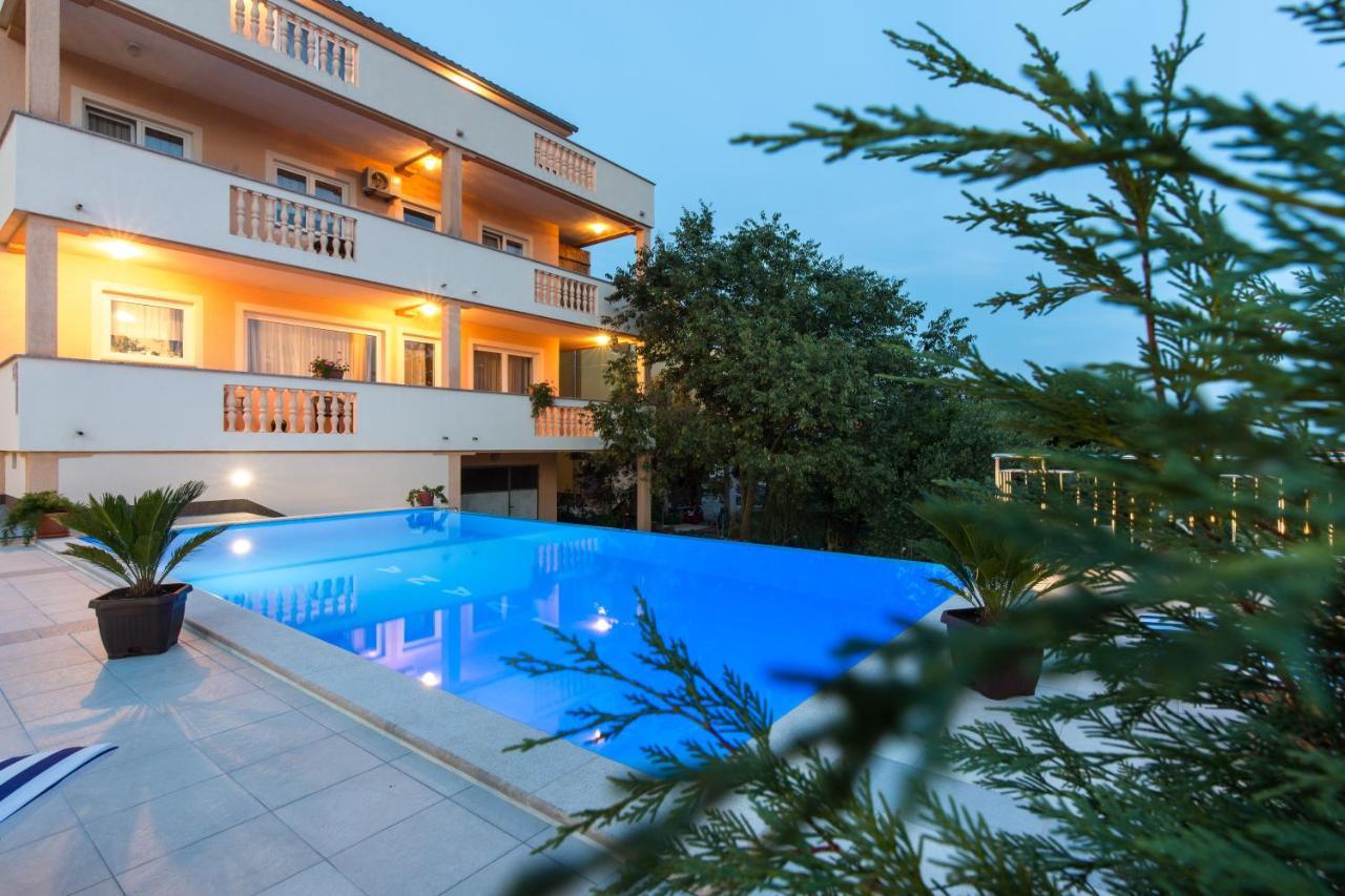 Apartments With Pool Ivana Krk Krk Town Exterior foto