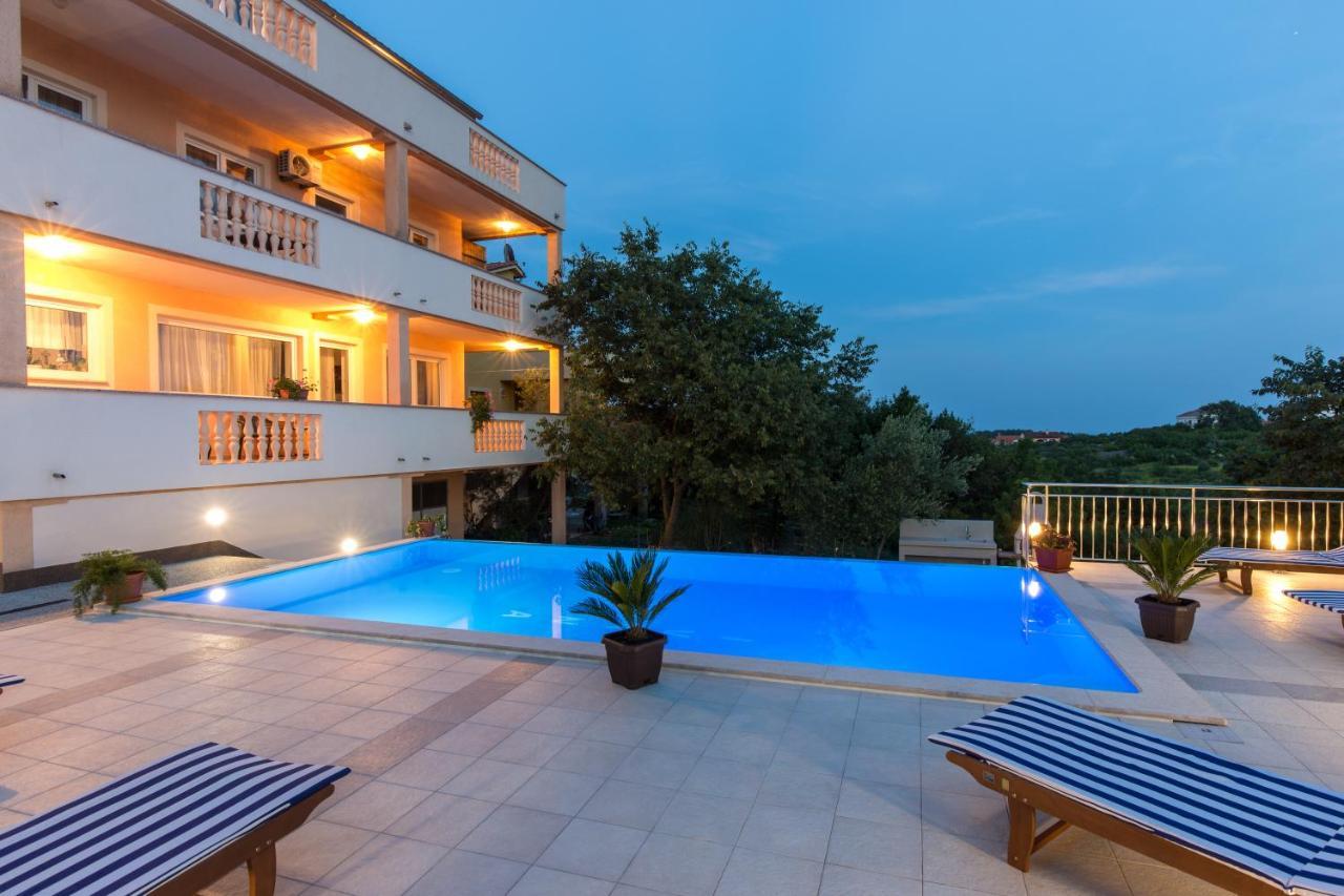 Apartments With Pool Ivana Krk Krk Town Exterior foto