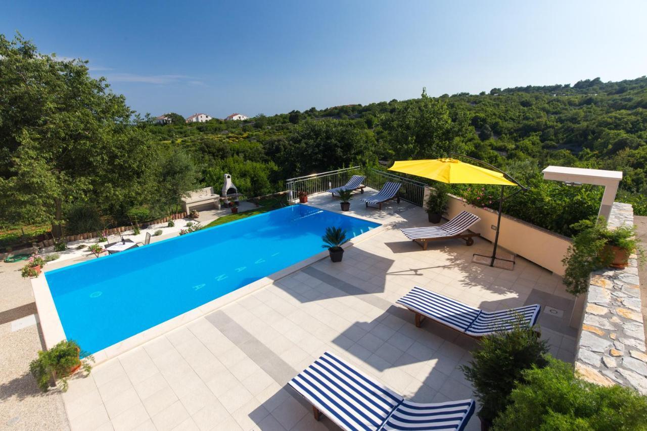 Apartments With Pool Ivana Krk Krk Town Exterior foto