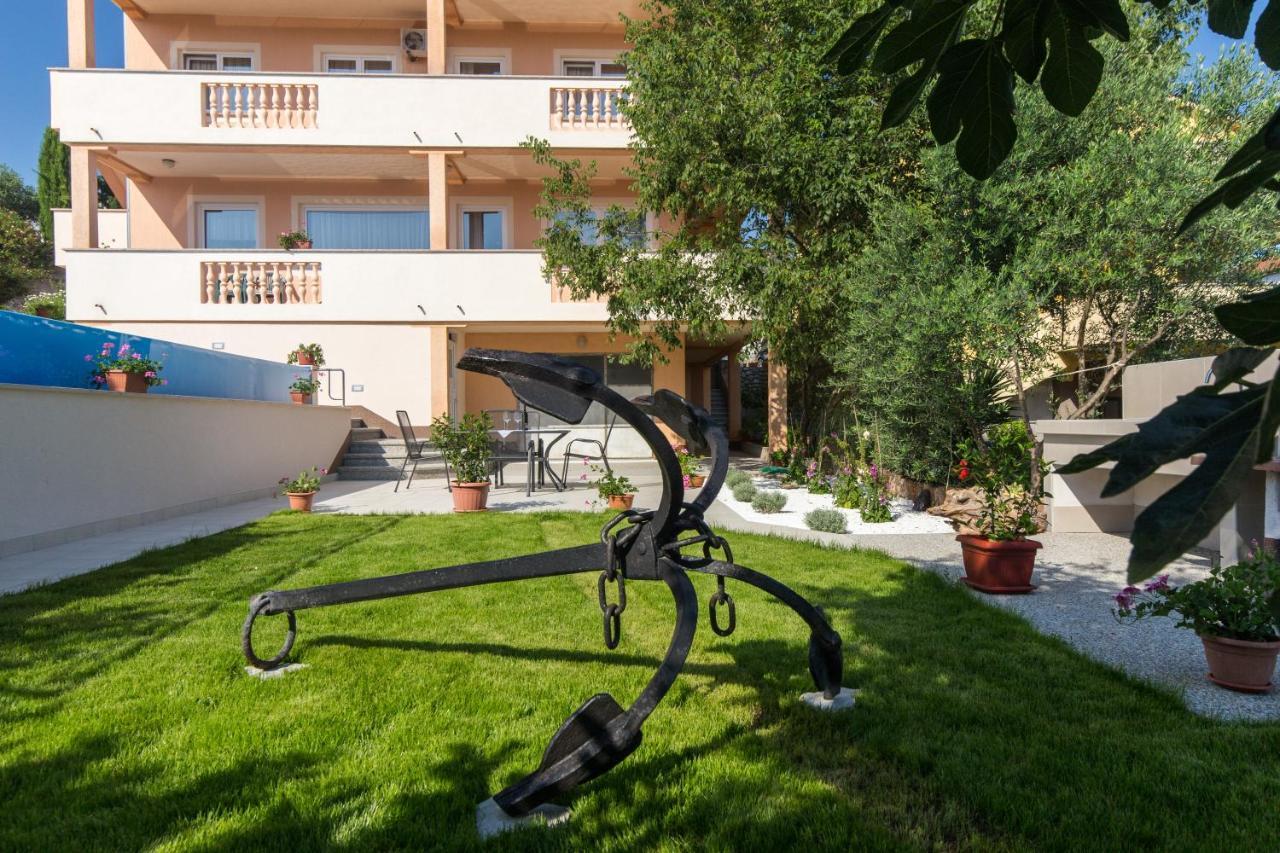 Apartments With Pool Ivana Krk Krk Town Exterior foto