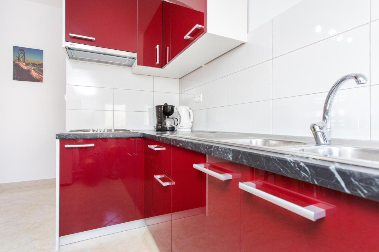 Apartments With Pool Ivana Krk Krk Town Exterior foto