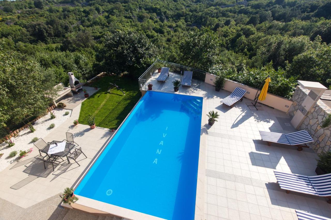 Apartments With Pool Ivana Krk Krk Town Exterior foto