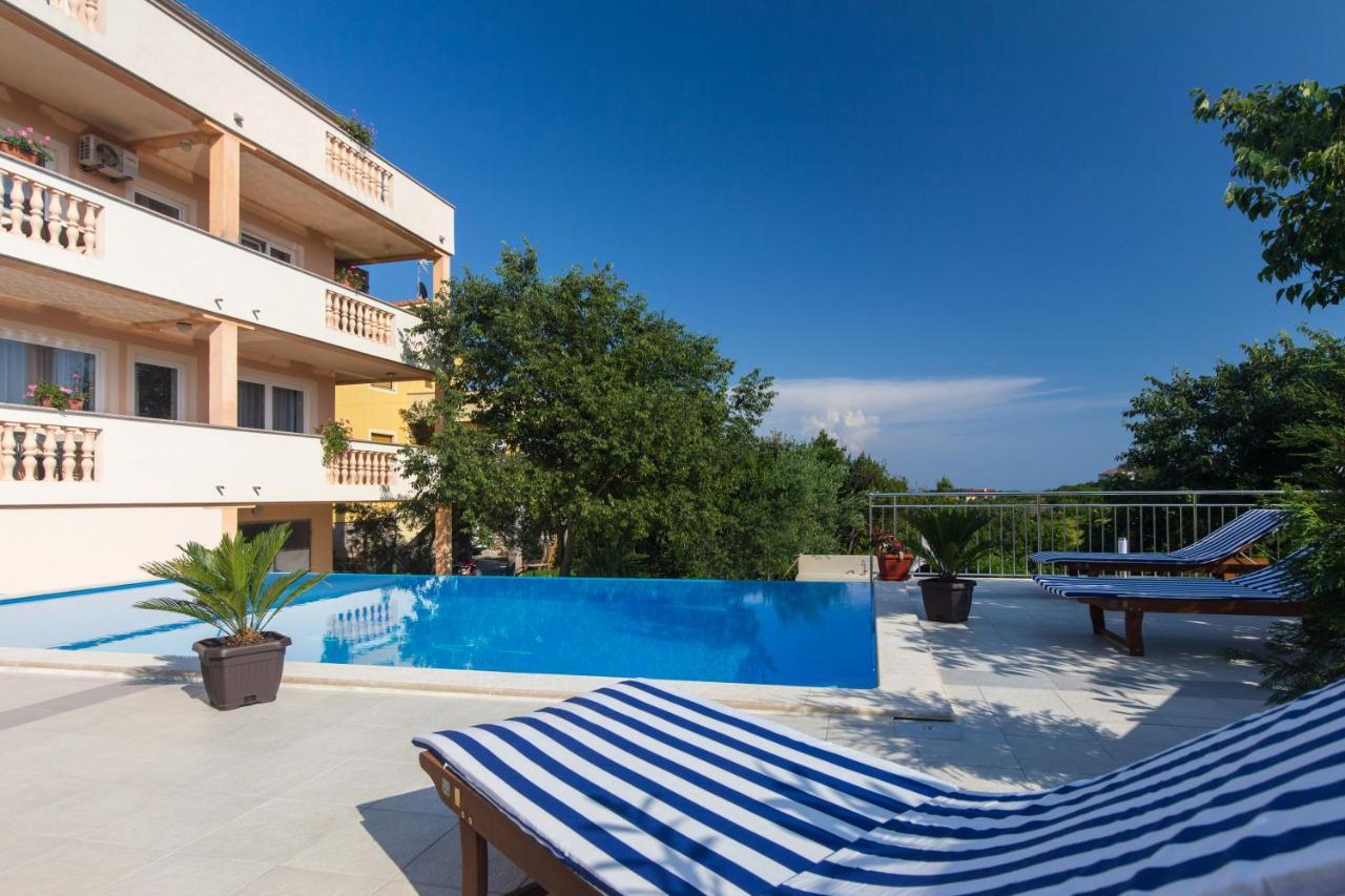 Apartments With Pool Ivana Krk Krk Town Exterior foto