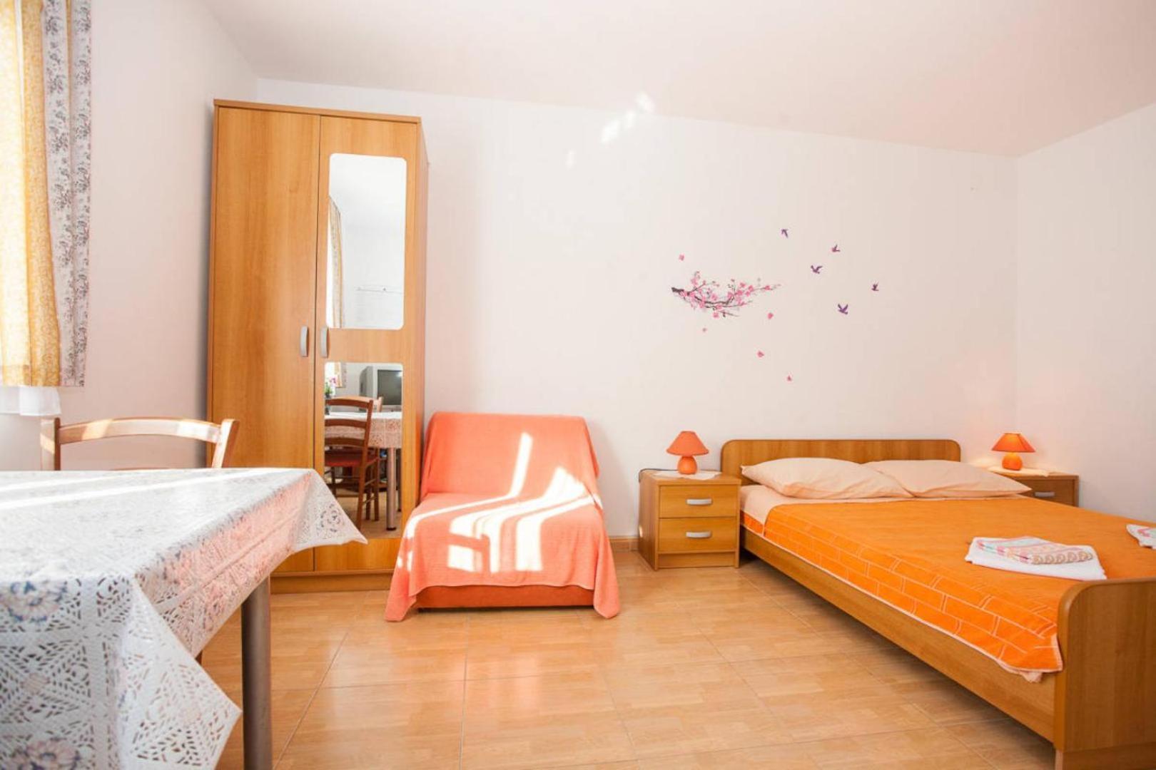 Apartments With Pool Ivana Krk Krk Town Exterior foto