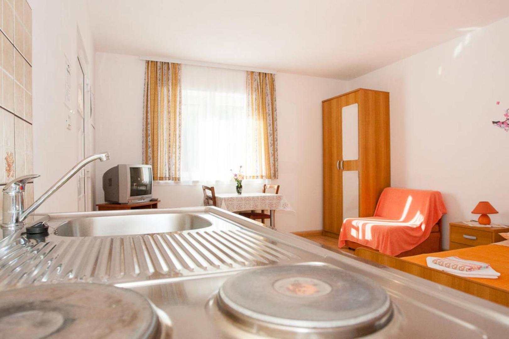 Apartments With Pool Ivana Krk Krk Town Exterior foto